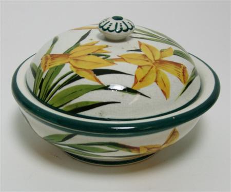 Appraisal: WEMYSS SOAP DISH COVER LINER EARLY TH CENTURY decorated with