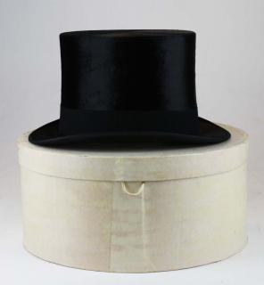 Appraisal: Men'S Beaver Felt Top Hat In Original Box Made By