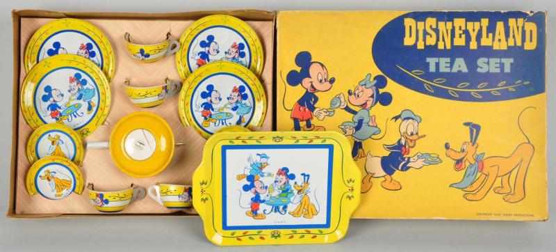 Appraisal: Lot of Walt Disney Character Items Description Includes one Chein