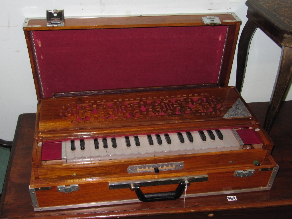 Appraisal: Keyboard in carry case