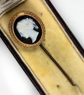 Appraisal: Victorian hardstone cameo and k yellow gold stick pin Victorian