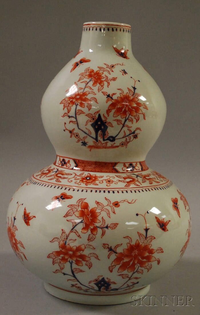 Appraisal: Modern Chinese Porcelain Double Gourd-form Vase ht in