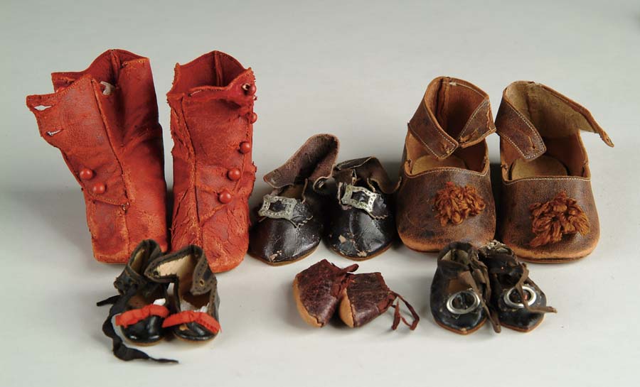 Appraisal: LOT OF GERMAN SHOES Six pair of German shoes all