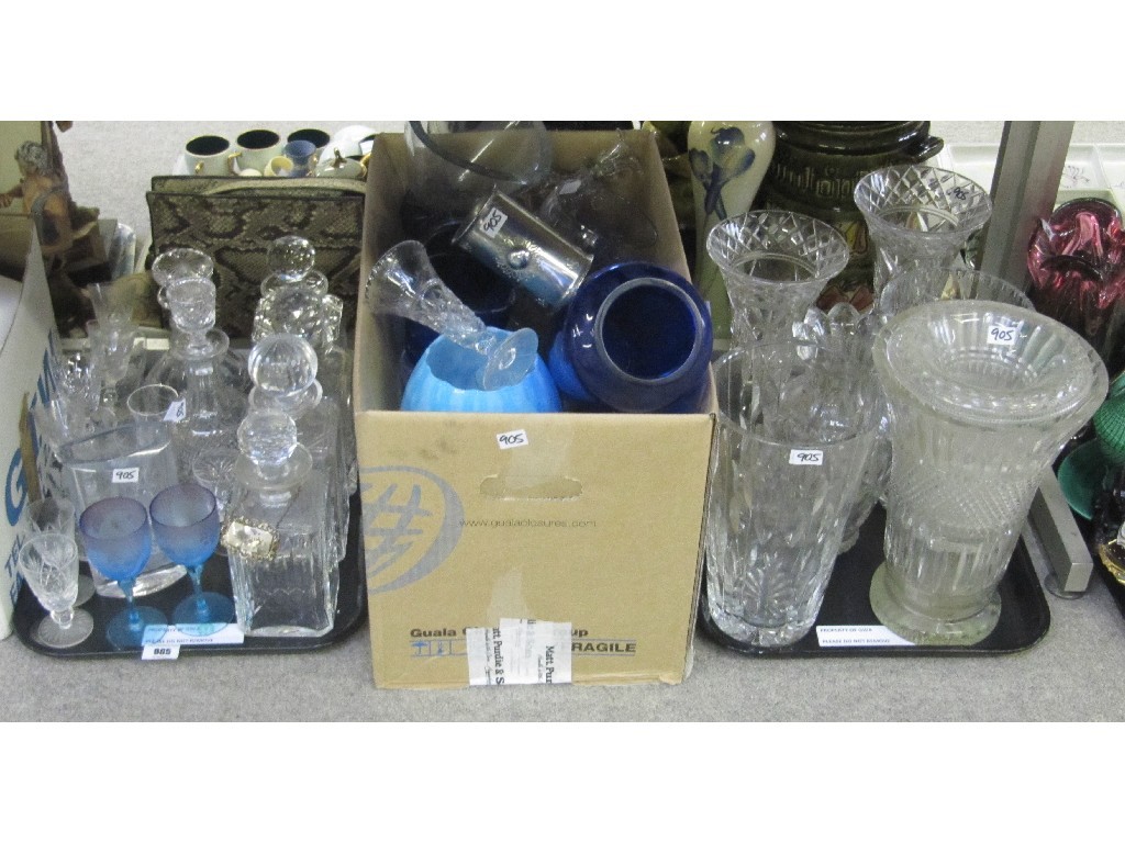 Appraisal: Lot comprising two trays and a box of assorted glassware