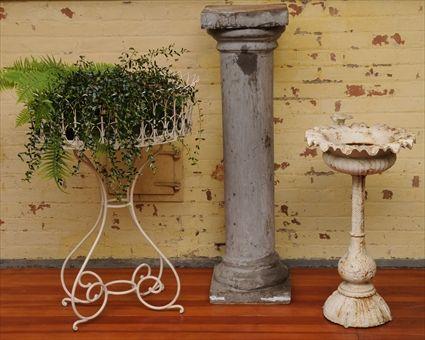 Appraisal: VICTORIAN PAINTED CAST-IRON BIRD BATH The round gadrooned basin with