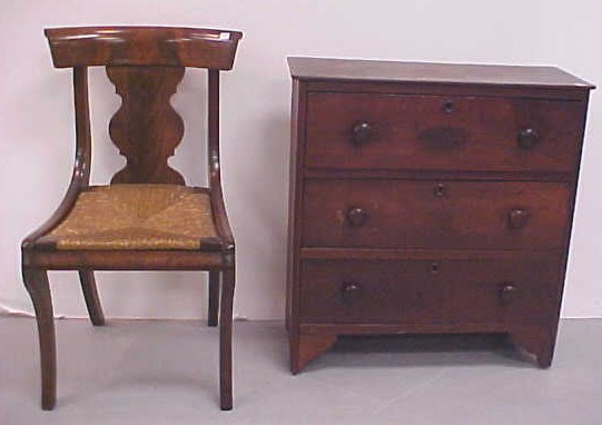 Appraisal: Small three drawer chest c walnut wood knob pulls straight