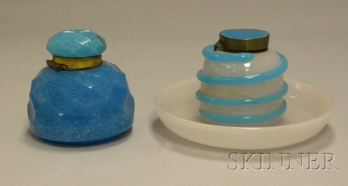 Appraisal: Two Victorian Colored Art Glass Inkwells a clambroth with applied