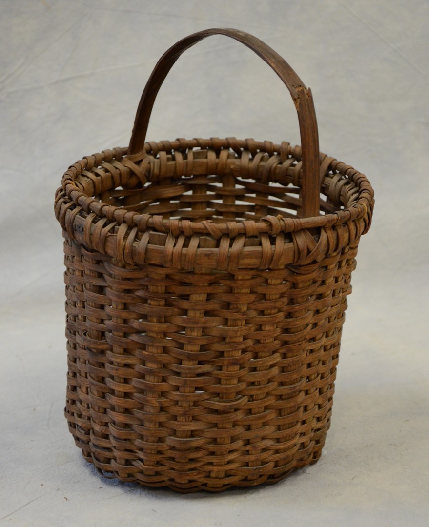 Appraisal: Carrot picking oak splint basket small size double woven rim