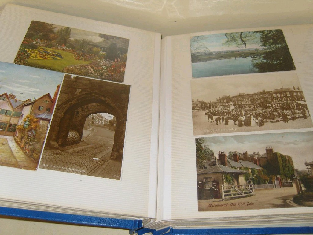 Appraisal: Three postcard albums and contents including mainly British topographical subjects