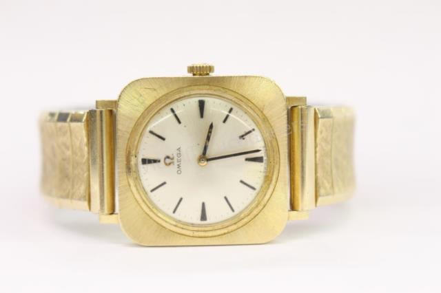 Appraisal: Lady's K yellow gold Omega wristwatch tank style stick dial