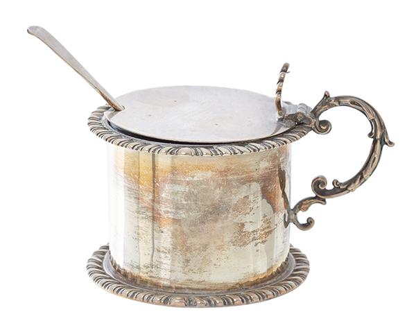 Appraisal: A SILVER MUSTARD POT BY ELKINGTON AND CO BIRMINGHAM With