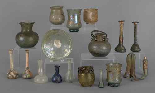 Appraisal: Collection of ancient Roman glass