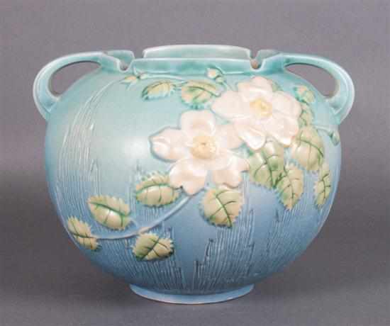 Appraisal: Roseville pottery vase in the ''White Rose'' pattern second quarter-