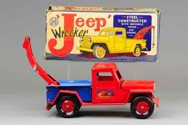 Appraisal: MARX JEEP WRECKER TRUCK Boxed example heavy tinplate done in