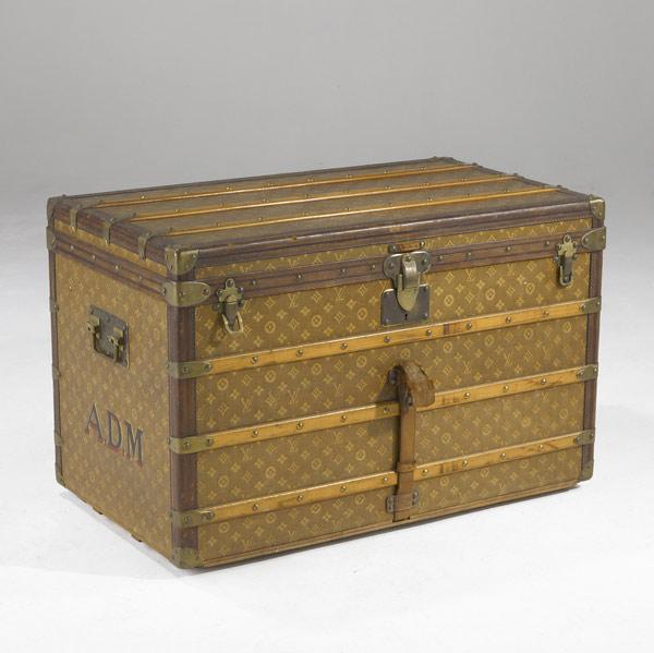 Appraisal: LOUIS VUITTON Steamer trunk th C x x