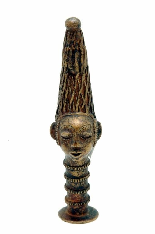 Appraisal: A Benin bronze head of King Oba's mother the Queen