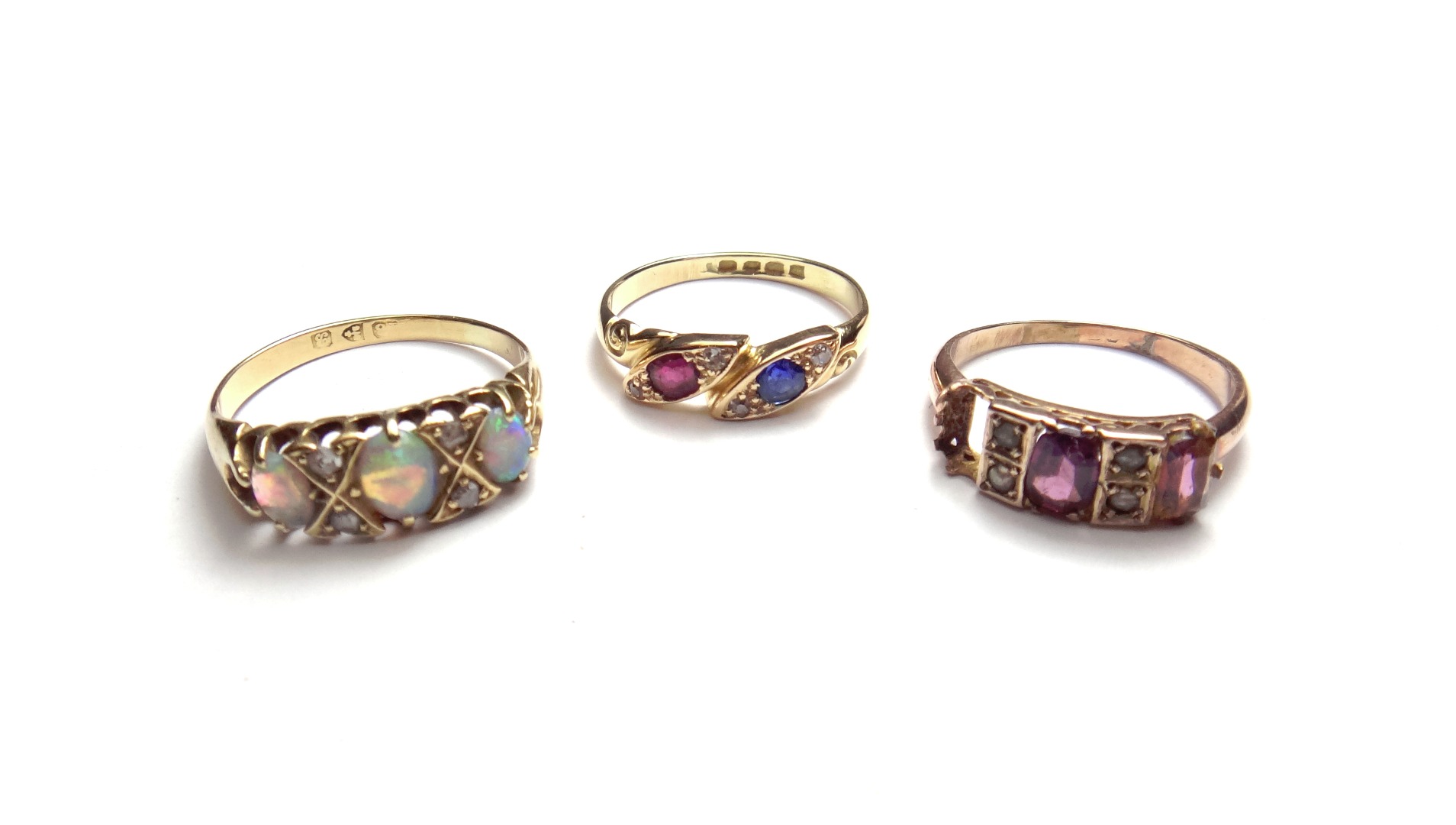 Appraisal: An ct gold ruby sapphire and diamond set ring in