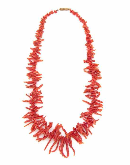 Appraisal: A Branch Coral Graduated Necklace having a barrel clasp circa