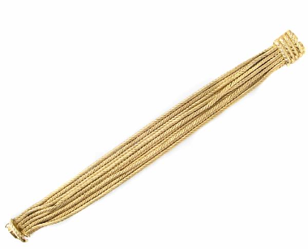 Appraisal: A k gold eleven chain bracelet grams