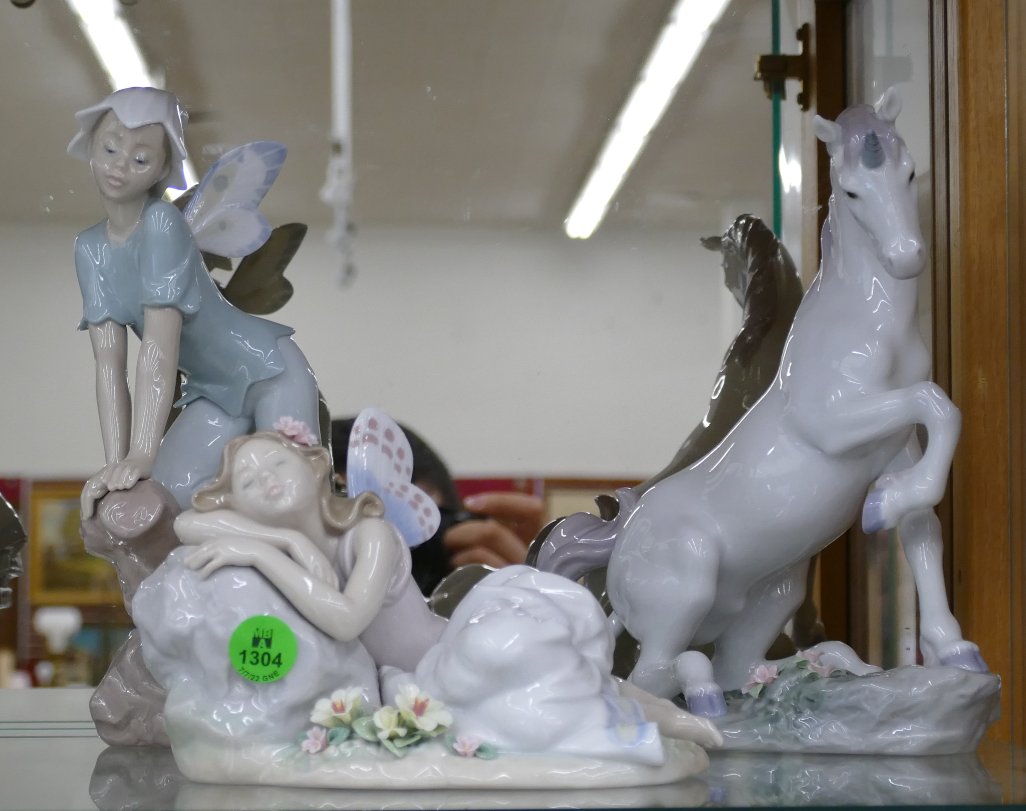 Appraisal: pc Lladro Privilege Porcelain Figurines with Boxes