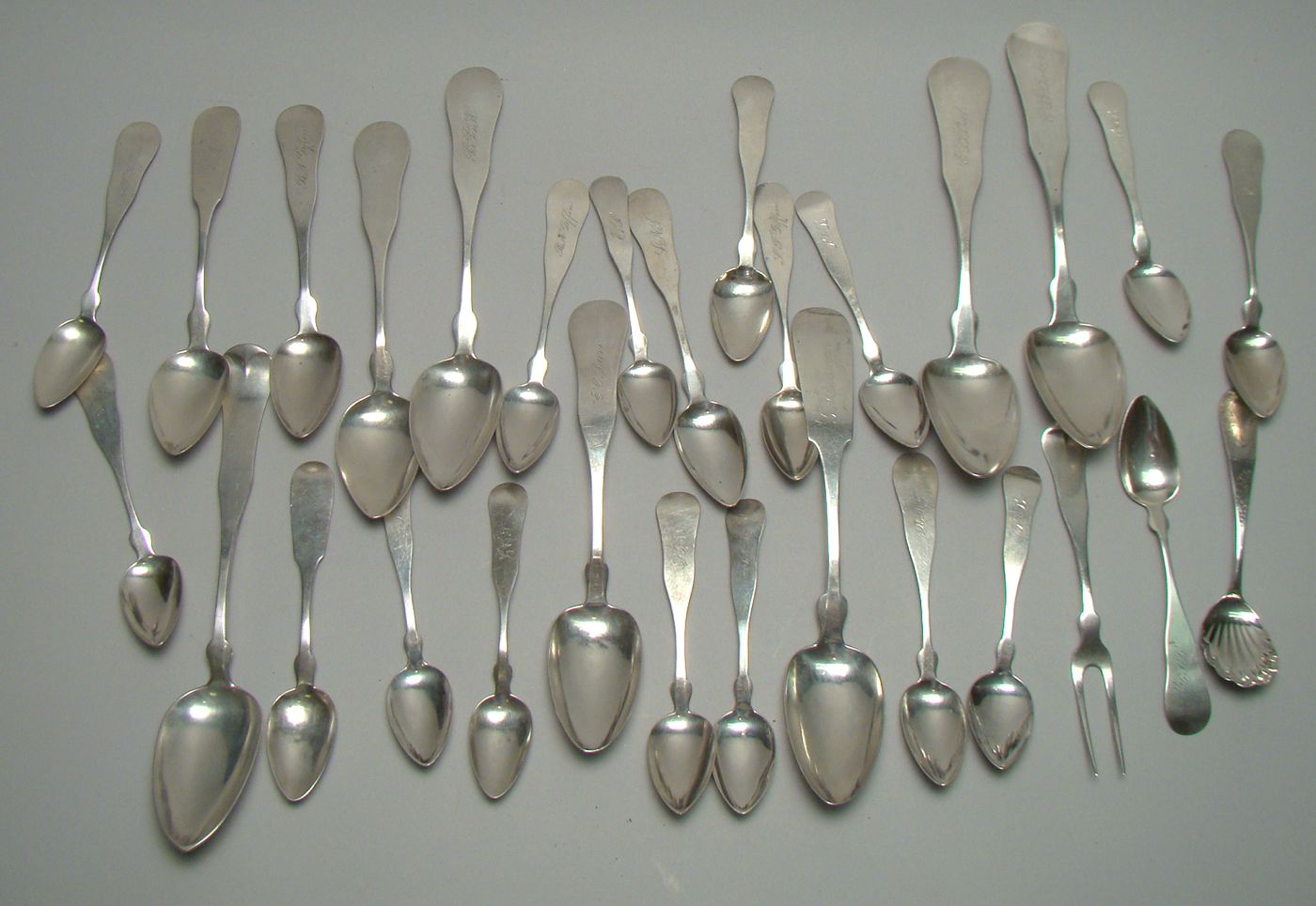 Appraisal: TWENTY-NINE AMERICAN SILVER FLATWARE PIECES th CenturyBy New Hampshire silversmiths