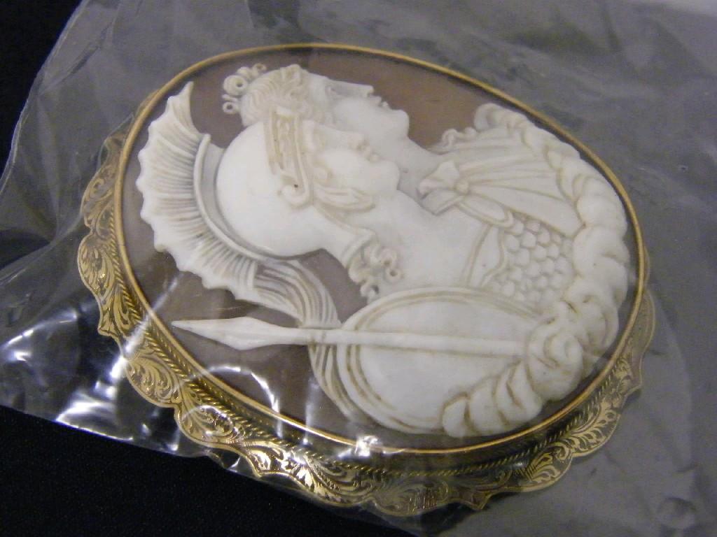 Appraisal: Oval gold mounted cameo brooch decorated in relief with profile