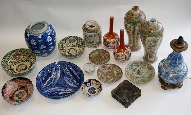 Appraisal: A COLLECTION OF CHINESE AND JAPANESE PIECES to include two