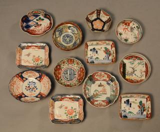 Appraisal: Twelve Japanese th th C small bowls Twelve Japanese th