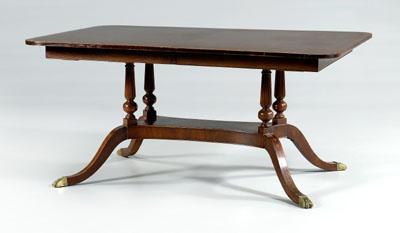 Appraisal: Federal style mahogany dining table mahogany veneered top with banded