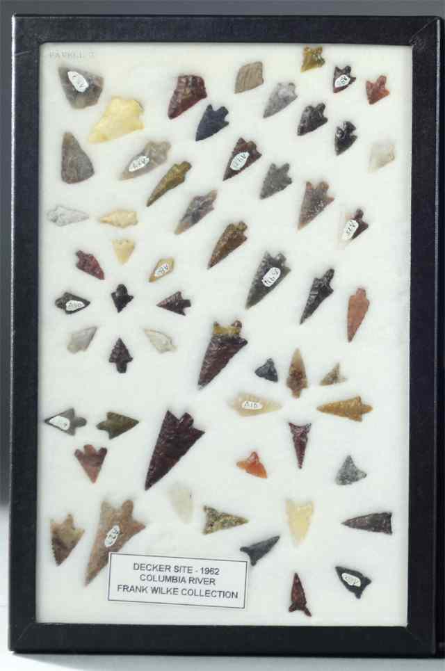 Appraisal: COLLECTION OF APPROXIMATELY NATIVE AMERICAN INDIAN HUNTING POINTS from the