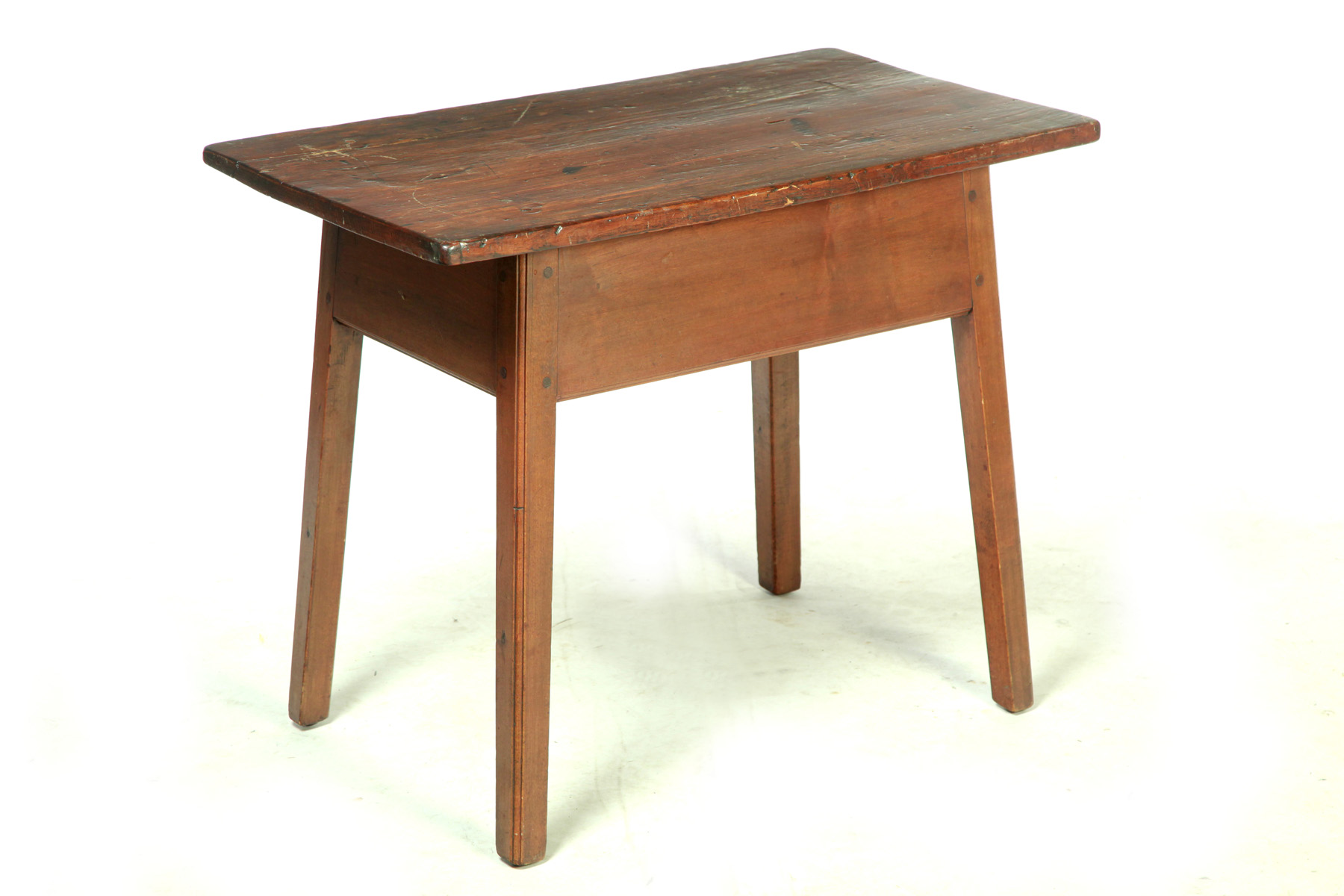 Appraisal: SMALL SIZE TEA TABLE American st quarter- th century Pine