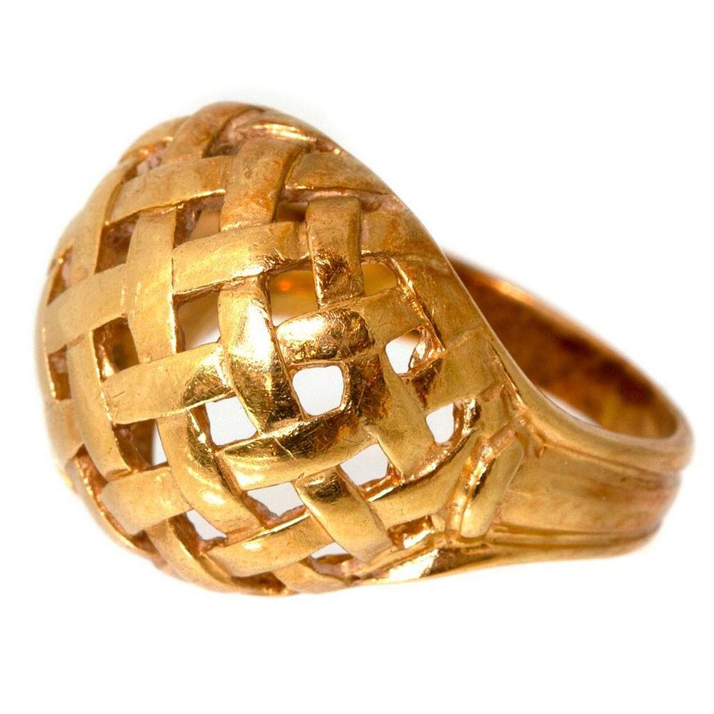 Appraisal: k gold lattice design dome ring weighing approximately grams size