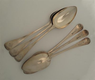 Appraisal: A set of six George III Old English tablespoons lozenge-shaped