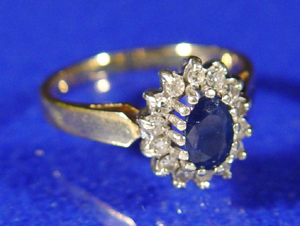 Appraisal: ct gold diamond and sapphire ring