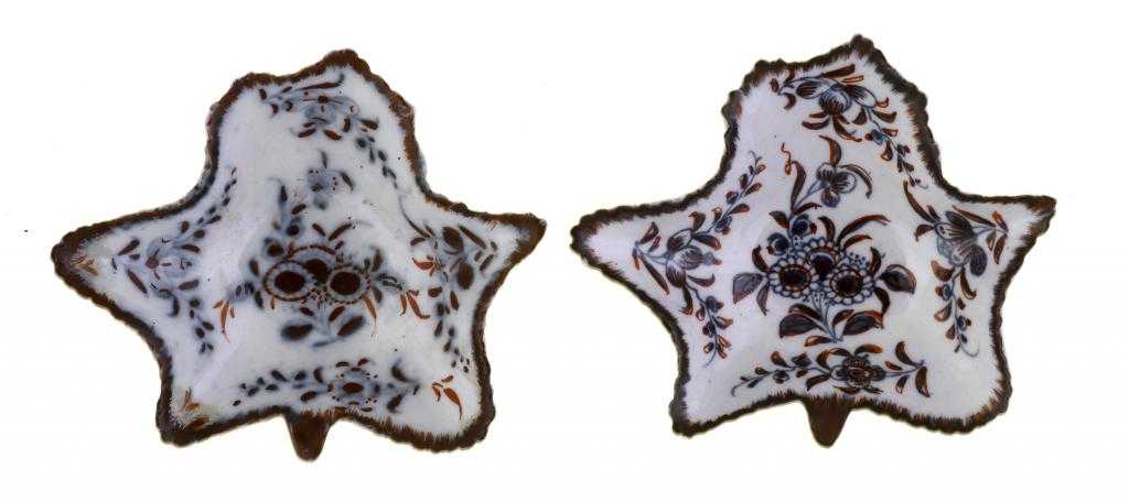 Appraisal: TWO PLYMOUTH OR BRISTOL PICKLE DISHES of vine leaf shape