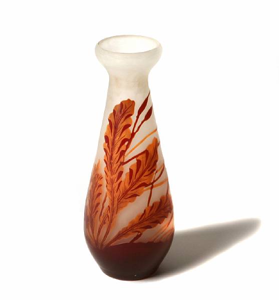 Appraisal: A cameo glass seaweed vase with spurious Gall signature heigh