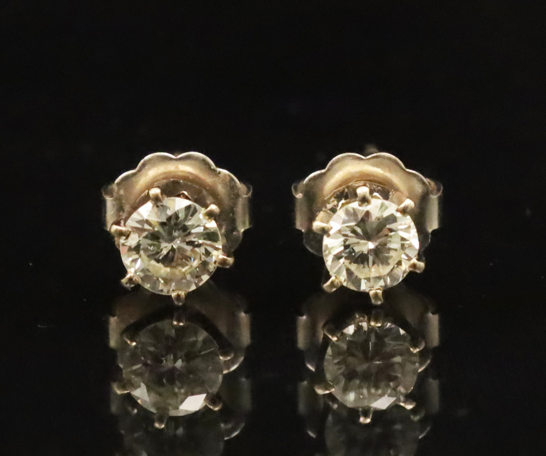 Appraisal: PR OF K WHITE GOLD DIAMOND STUD EARRINGS Pair of