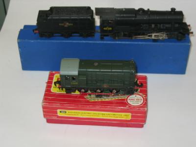 Appraisal: Hornby Dublo diesel shunter D to cab boxed F LT