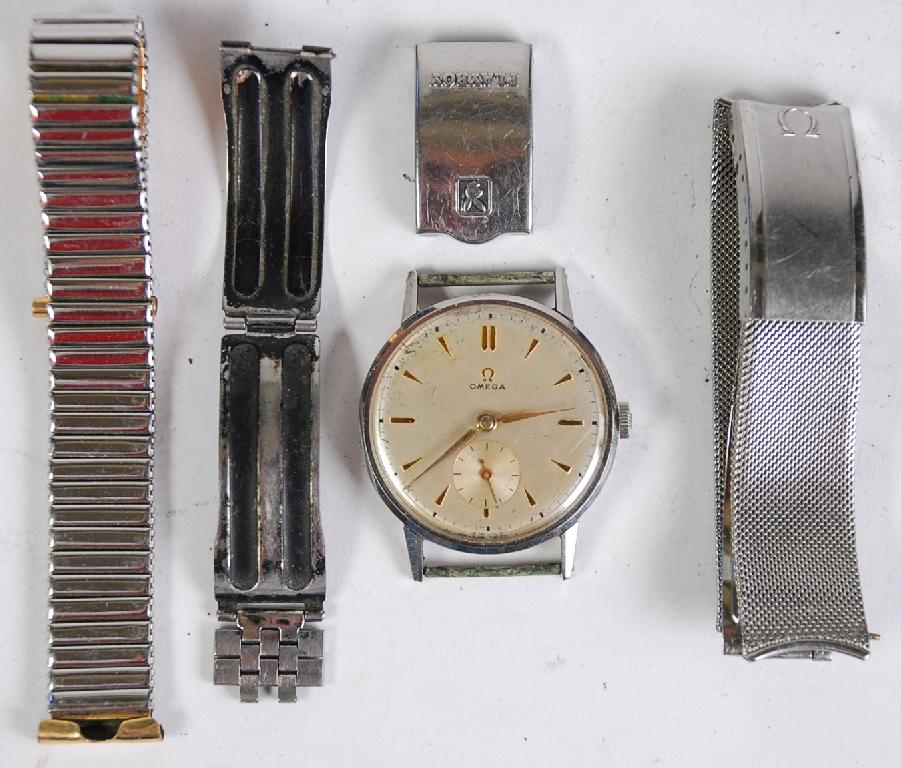 Appraisal: GENTS OMEGA WRIST WATCH with circular silvered dial with subsidiary