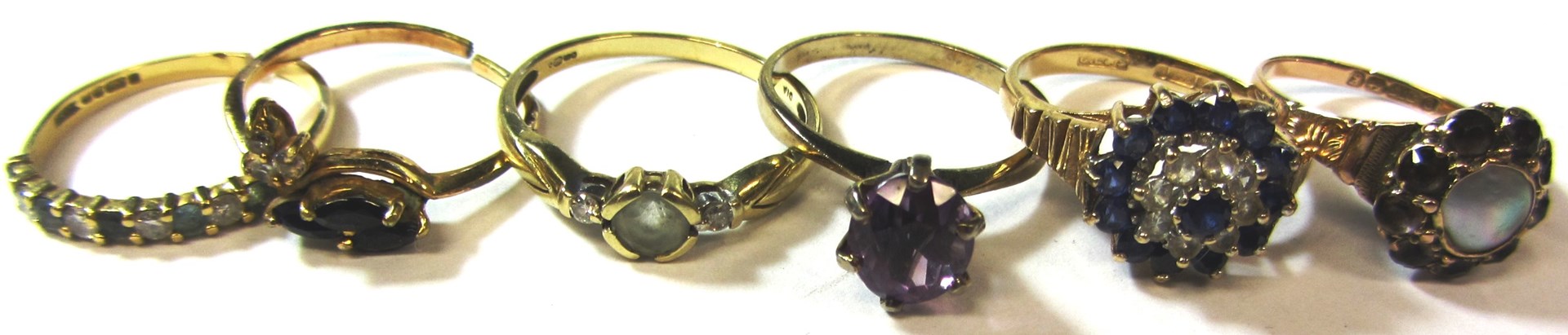 Appraisal: A ct gold blister pearl and gem set cluster ring