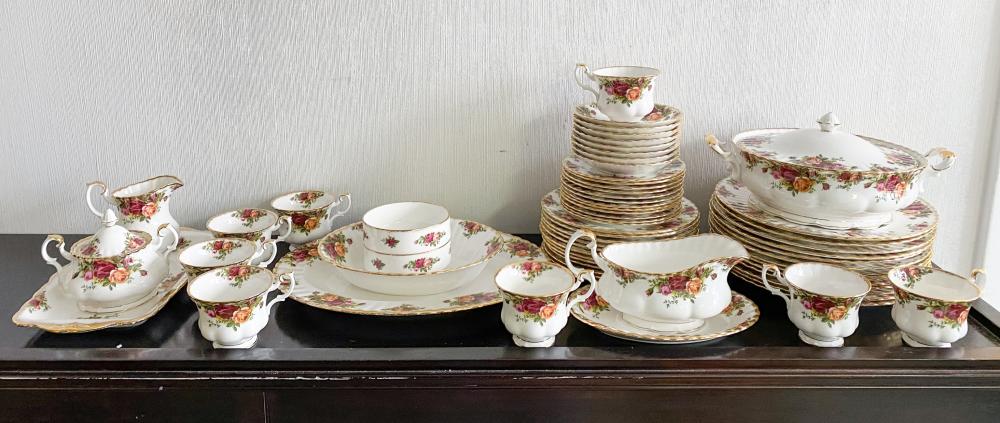 Appraisal: ROYAL ALBERT OLD COUNTRY ROSES BONE CHINA PCSRoyal Albert bone