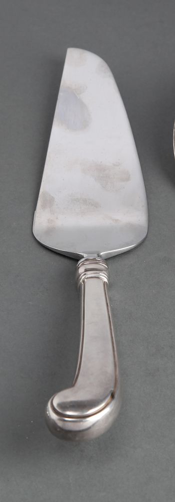 Appraisal: Tiffany Co Sterling Silver Cake Server Tiffany Co sterling silver