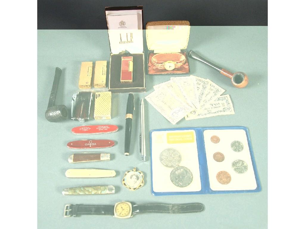 Appraisal: SUNDRY COLLECTABLES AND MISCELLANEOUS including boxed Dunhill pocket cigarette lighter