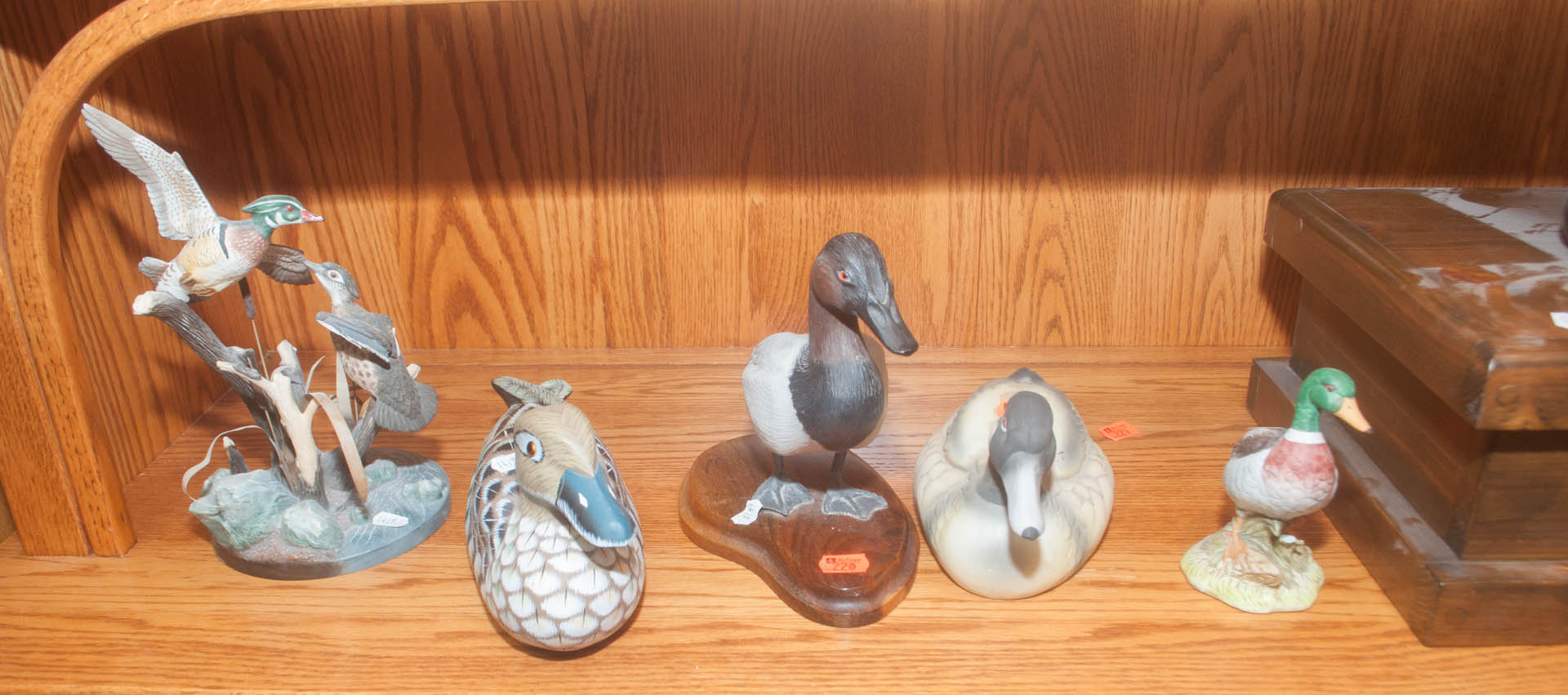 Appraisal: Assortment of duck figures Undernumber