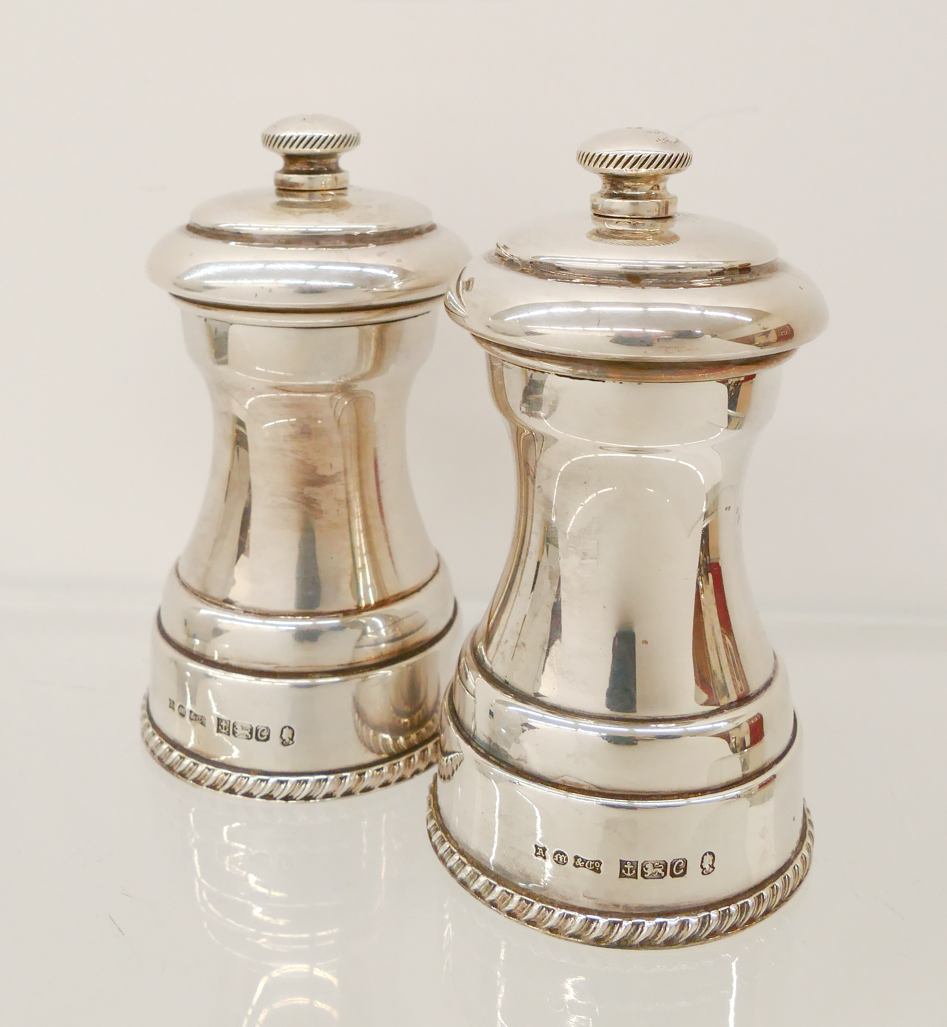 Appraisal: Pair English Sterling QE II Silver Jubilee Pepper Mills A