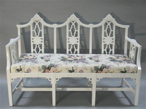 Appraisal: DOROTHY DRAPER STYLE WHITE PAINTED BENCH th century in the