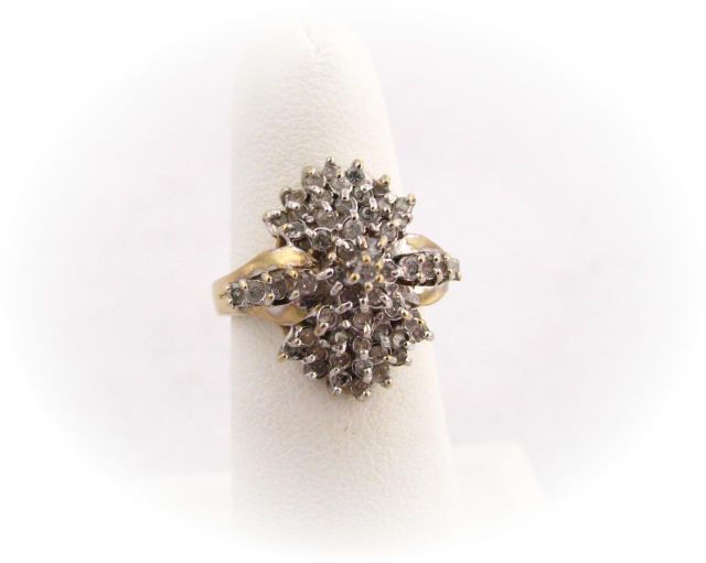 Appraisal: k yellow gold diamond cluster ring size approximately grams