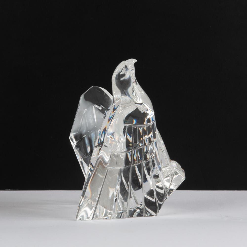 Appraisal: STEUBEN CRYSTAL EAGLE A Steuben crystal eagle designed by David