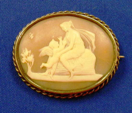 Appraisal: JEWELRY Sterling and carved shell cameo brooch depicting Cupid embracing