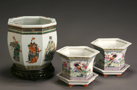 Appraisal: Chinese Export 'Famille Verte' Jardini re and a Pair of